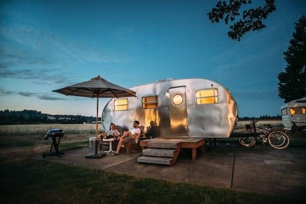 Quels sont les campings proposant des hébergements pour des vacances Vacaf ?