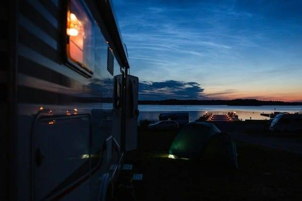 Top 5 des Meilleurs Campings Calmes en Gironde pour des Vacances Reposantes