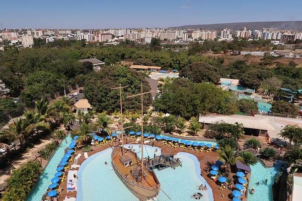 Découvrez le Meilleur Camping à Sète avec Parc Aquatique pour des Vacances Inoubliables