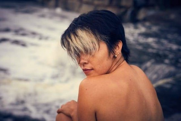 Vacances en harmonie avec la nature : Guide complet des campings naturistes en Corse